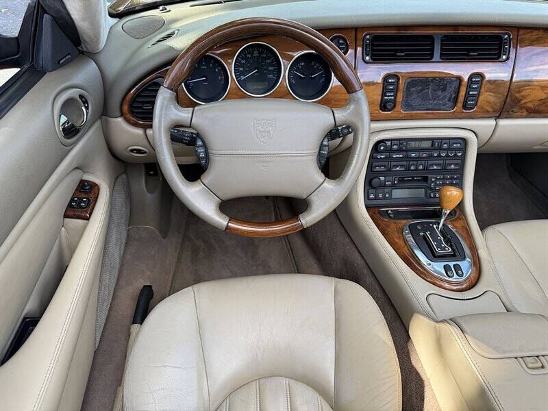2005 Jaguar XK-Series 17