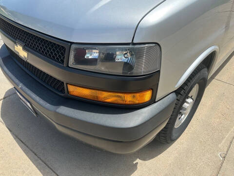 2018 Chevrolet Express LS 3500