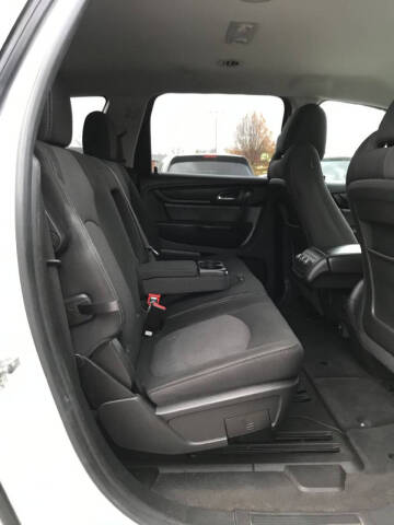 2017 Chevrolet Traverse LT