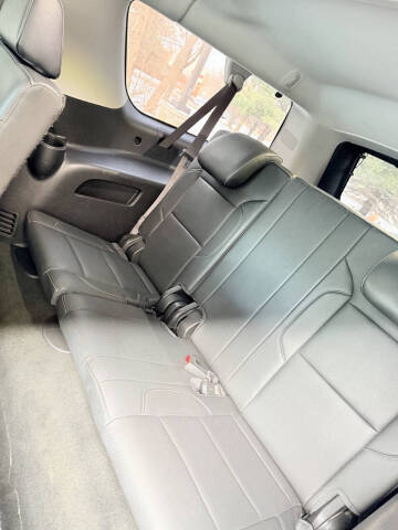 2017 GMC Yukon XL SLT