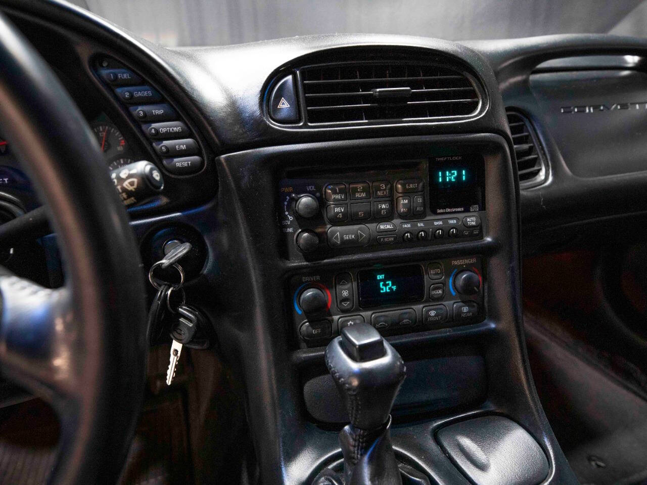 2004 Chevrolet Corvette 38