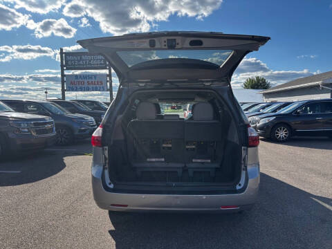 2017 Toyota Sienna XLE 8-Passenger