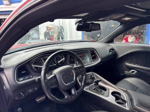 2016 Dodge Challenger R/T Plus Shaker