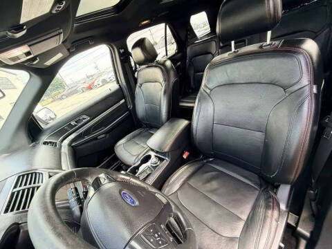 2017 Ford Explorer Sport