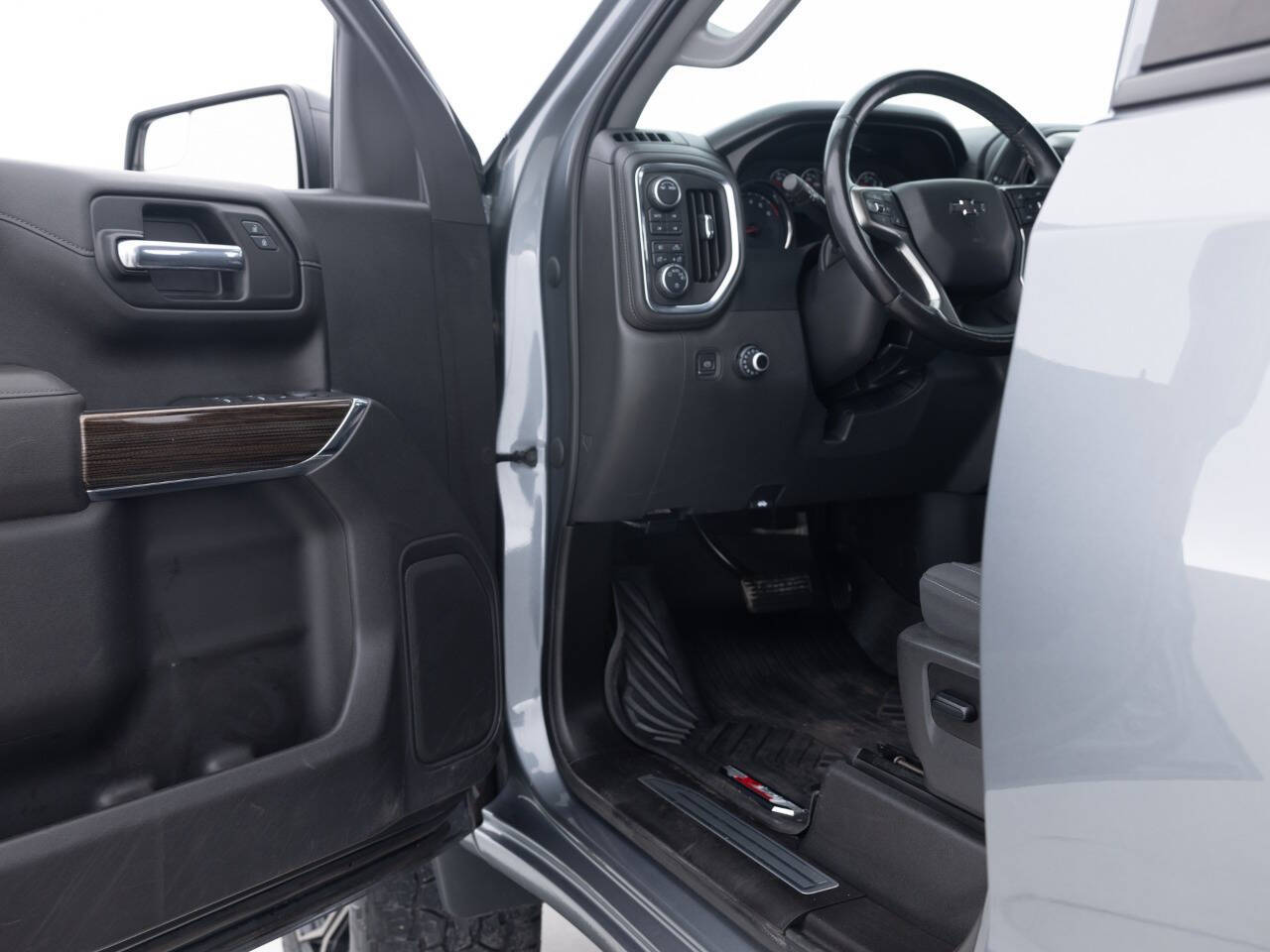 Used Car 2021 Chevrolet Silverado 1500  Lt Trail Boss 4x4 4dr Crew Cab 5.8 Ft. Sb For Sale Under $50,000 In Coal City, Illinois