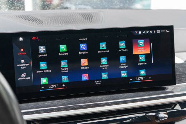 2023 BMW X7 25