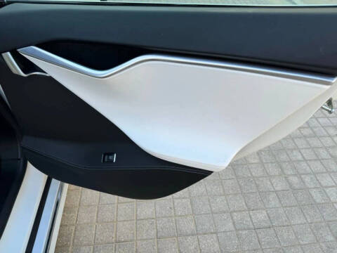 2017 Tesla Model S 75D