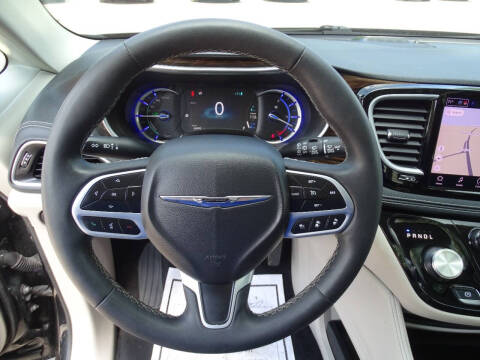 2023 Chrysler Pacifica Plug-In Hybrid Limited