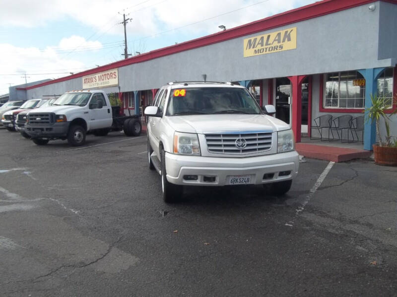 2004 Cadillac Escalade Base photo 17