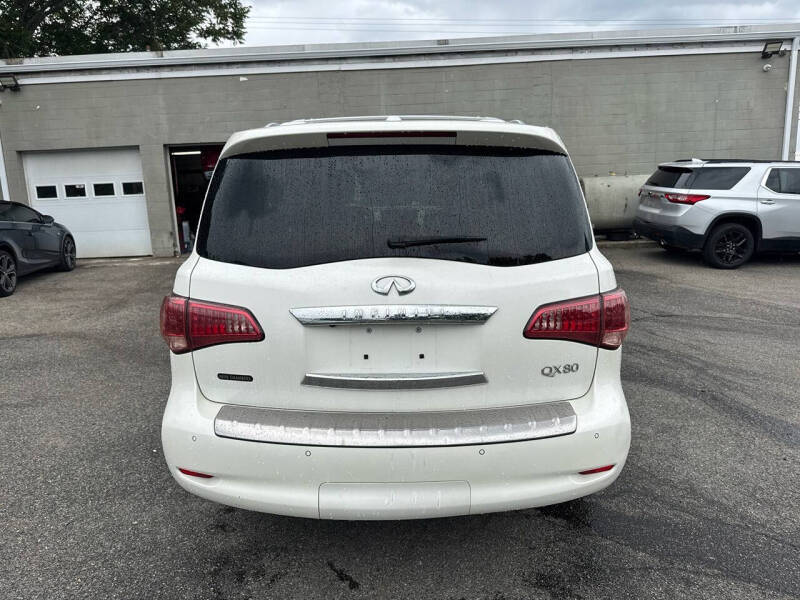 2015 Infiniti QX80