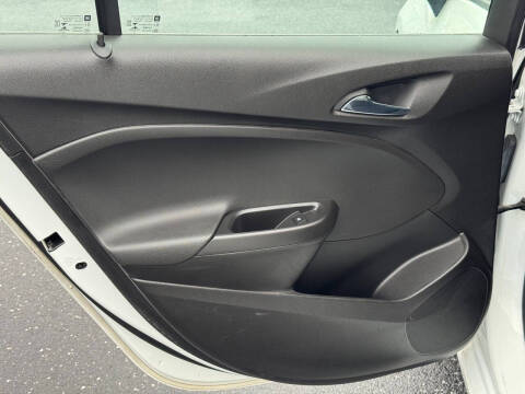 2017 Chevrolet Cruze LS Auto