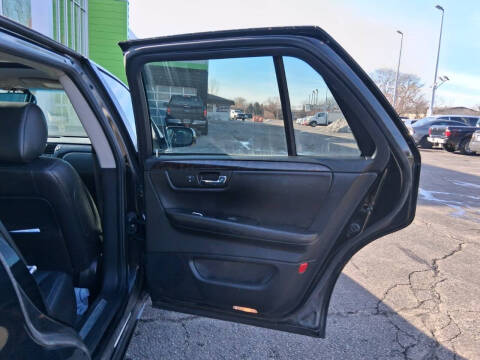 2011 Cadillac DTS Luxury Collection