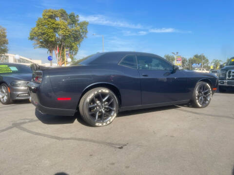 2019 Dodge Challenger SXT