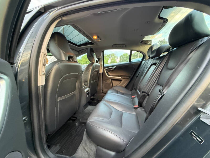 2015 Volvo S60 T5 Drive-E Premier Plus