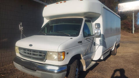 2001 Ford E-Series Chassis for sale at Hwy 298 Automotive in Benton AR