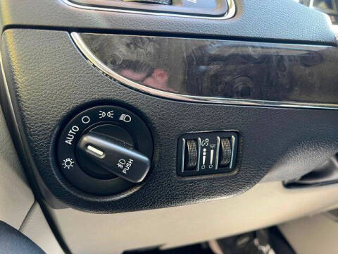 2013 Chrysler Town and Country Touring