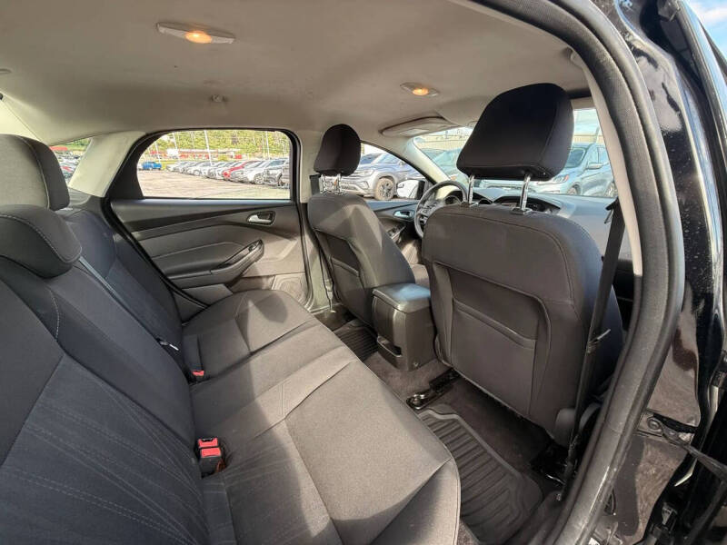 2017 Ford Focus SE