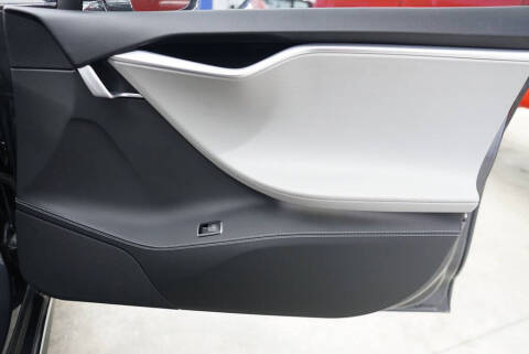 2015 Tesla Model S