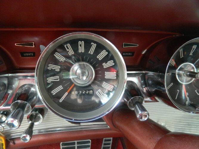 1963 Ford Thunderbird