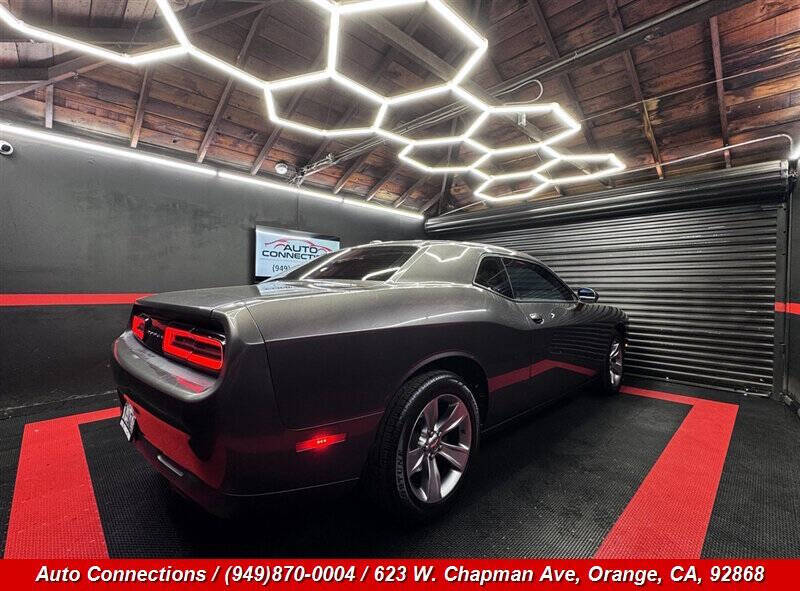 2015 Dodge Challenger SXT