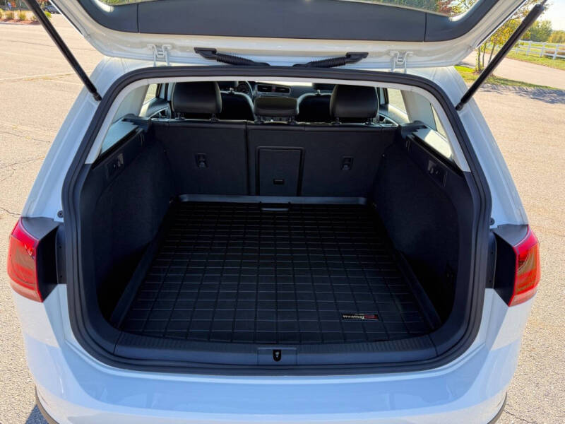 2017 Volkswagen Golf Alltrack TSI S 4Motion