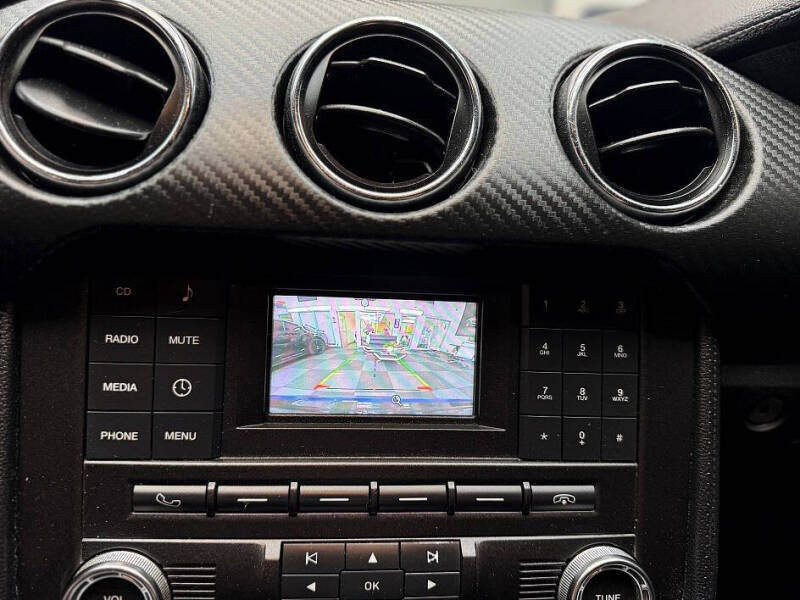 2017 Ford Mustang V6