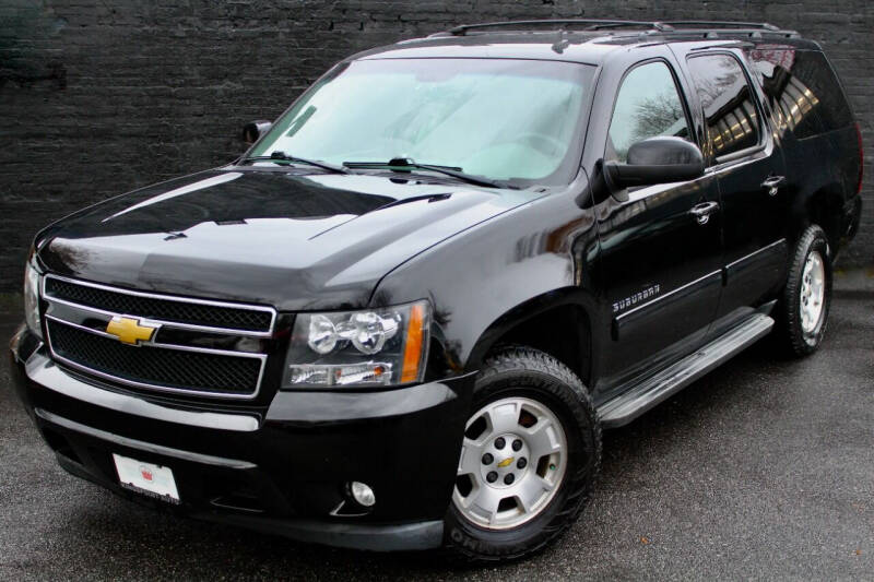 2013 Chevrolet Suburban for sale at Kings Point Auto in Great Neck NY