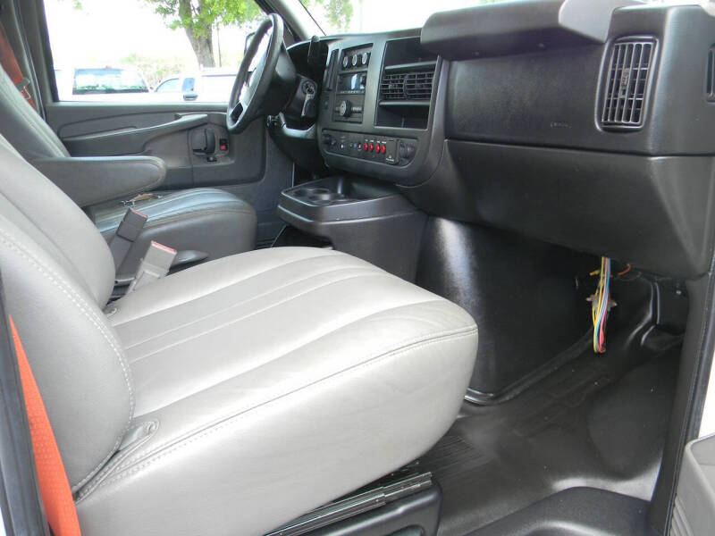 2015 Chevrolet Express 2500