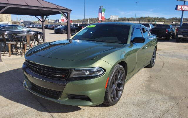 2020 Dodge Charger SXT's photo