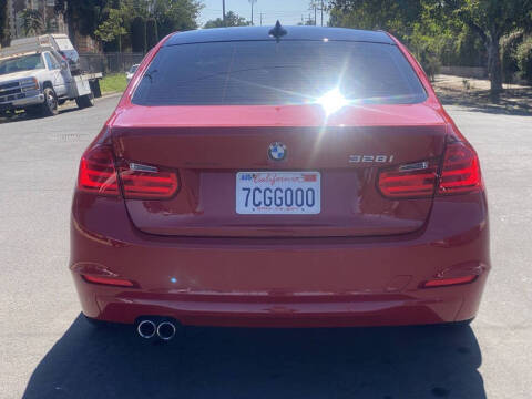 2013 BMW 3 Series 328i