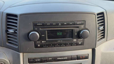 2006 Jeep Grand Cherokee Laredo