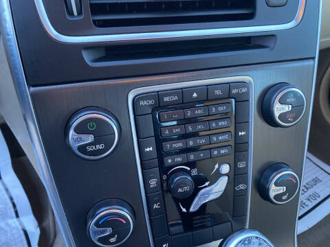 2015 Volvo S60 T5 Premier