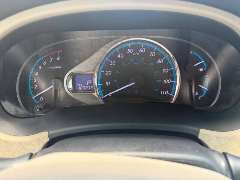 2011 Toyota Sienna XLE 8-Passenger