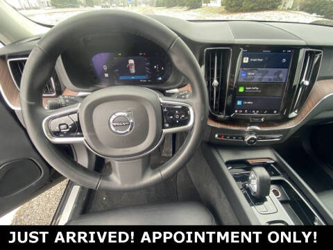 2023 Volvo XC60 B5 Plus Bright Theme