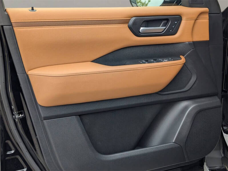 2025 Nissan Armada SL