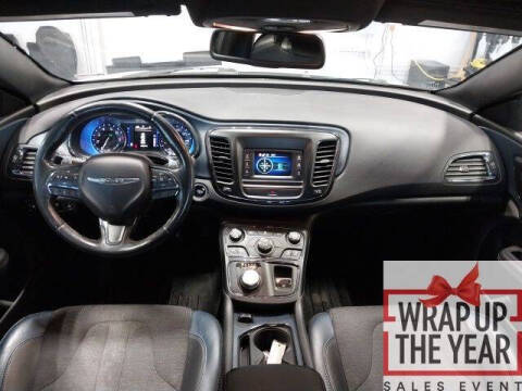 2016 Chrysler 200 S