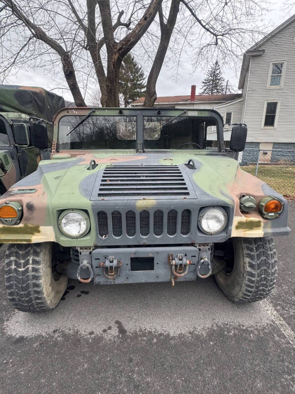 2004 AM General HMMWV