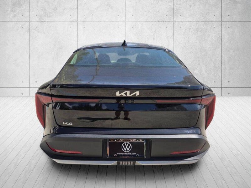 2025 Kia K4 EX