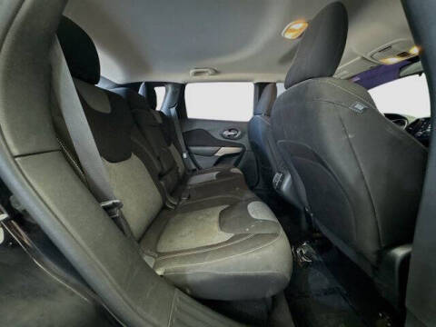 2017 Jeep Cherokee Sport