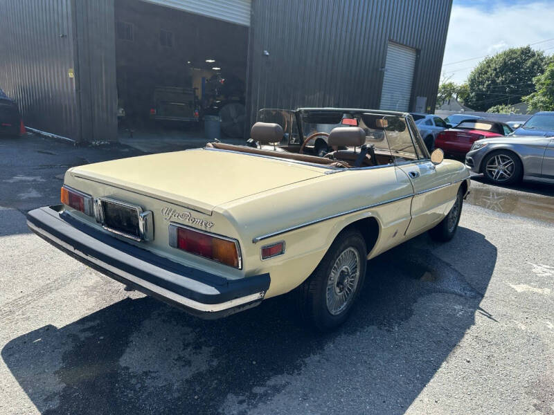 1982 Alfa Romeo Spider Veloce
