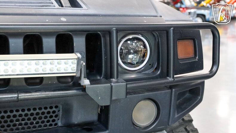 2003 HUMMER H2