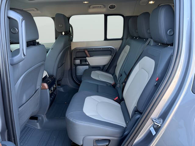 2024 Land Rover Defender 130 P400 X