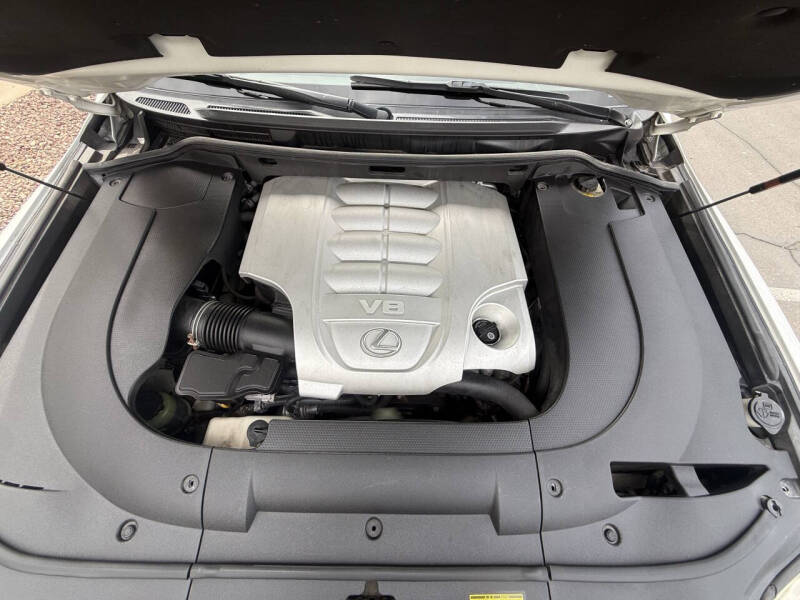 2008 Lexus LX 570 - Photo 16