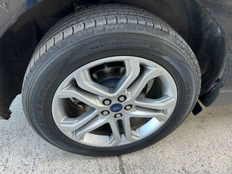 2017 Ford Edge Titanium