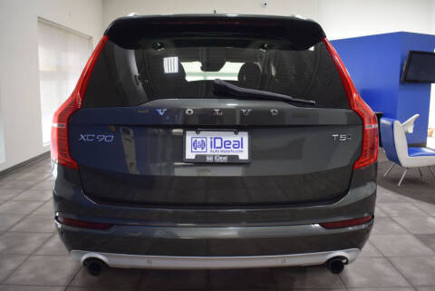 2018 Volvo XC90 T5 Momentum 7-Passenger