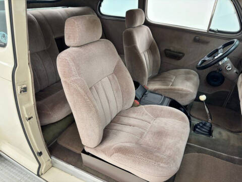 1948 Ford Super Deluxe