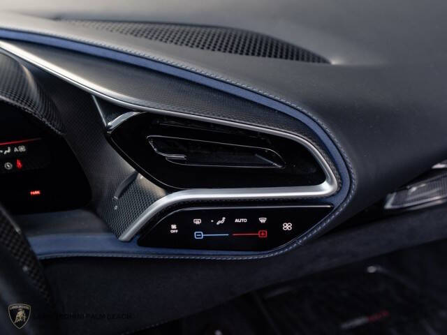 2023 Ferrari 296 GTS