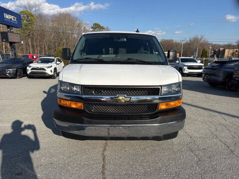 2024 Chevrolet Express 2500