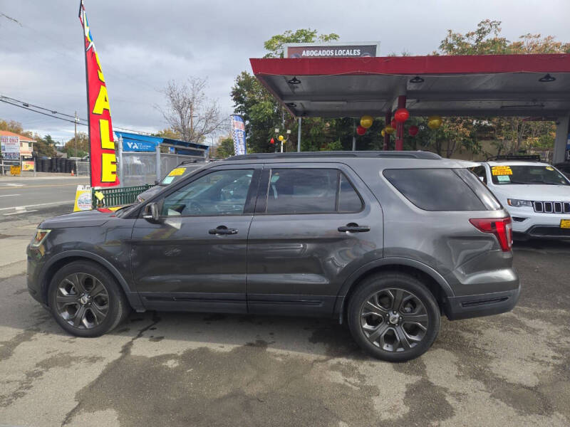 2018 Ford Explorer Sport