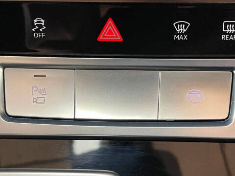 2019 Audi e-tron quattro Prestige